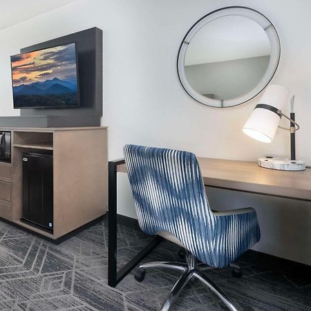 Country Inn & Suites By Radisson Asheville Downtown Tunnel Road Eksteriør billede