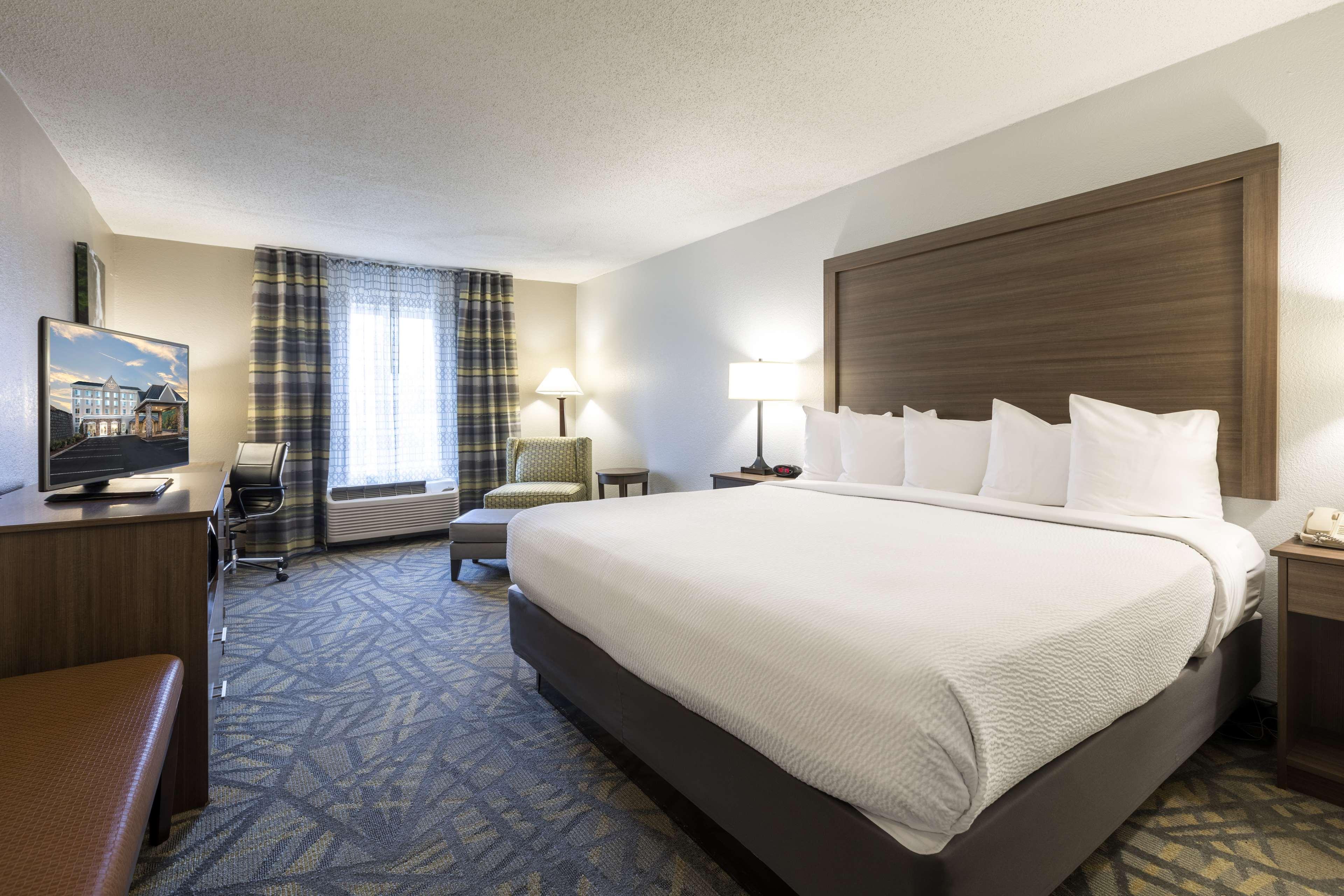 Country Inn & Suites By Radisson Asheville Downtown Tunnel Road Eksteriør billede