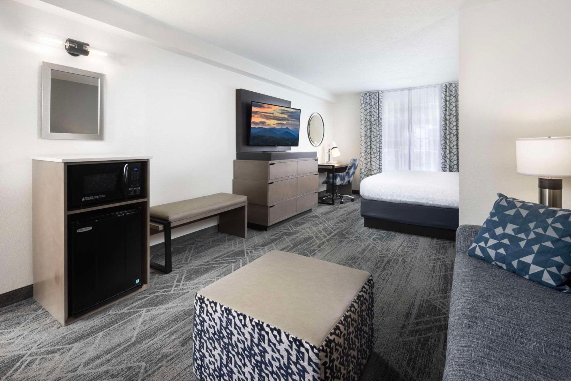 Country Inn & Suites By Radisson Asheville Downtown Tunnel Road Eksteriør billede
