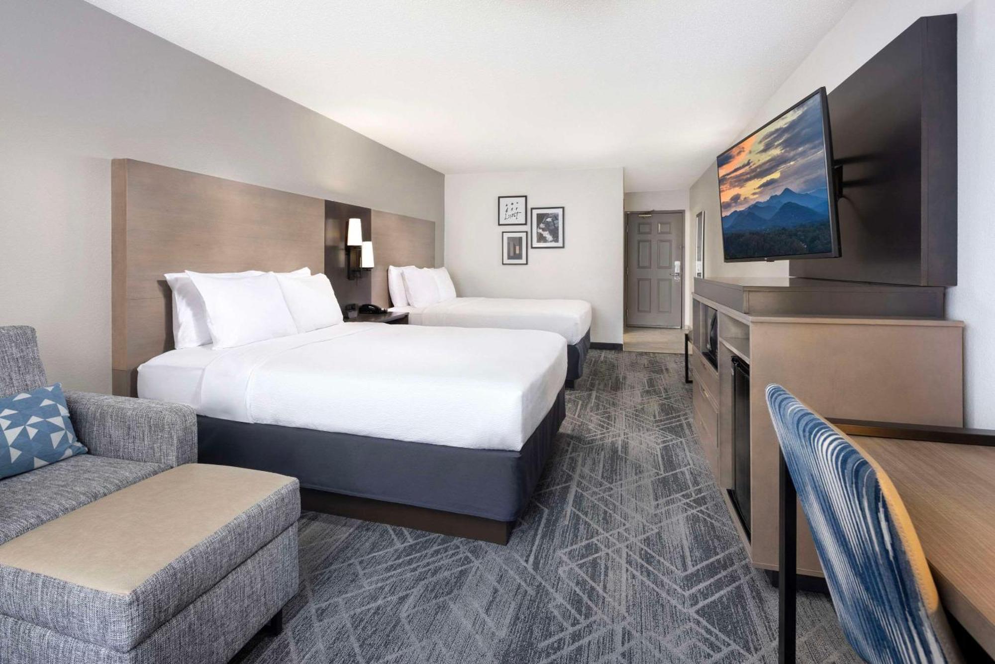 Country Inn & Suites By Radisson Asheville Downtown Tunnel Road Eksteriør billede