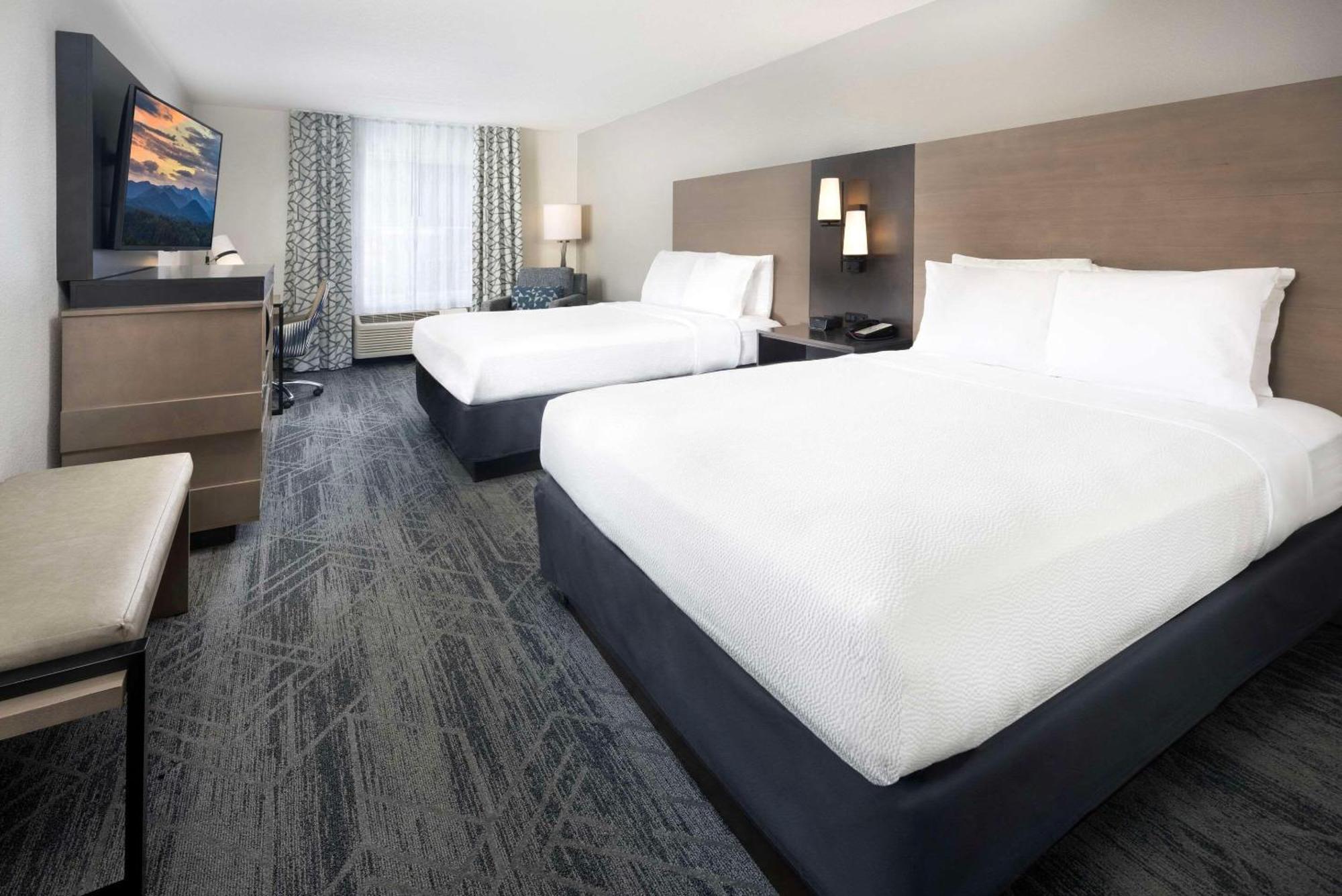 Country Inn & Suites By Radisson Asheville Downtown Tunnel Road Eksteriør billede