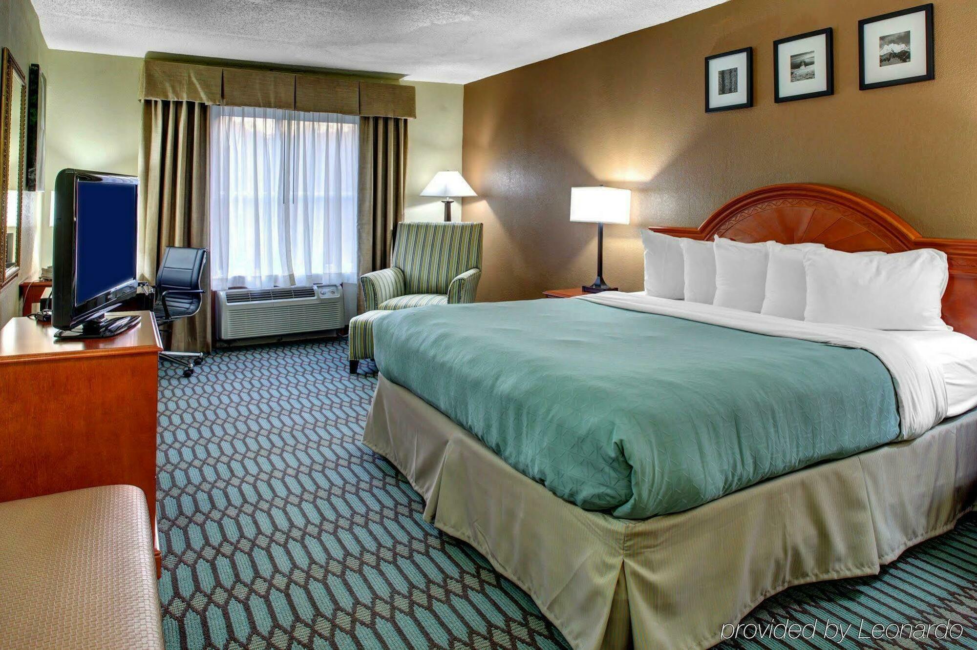 Country Inn & Suites By Radisson Asheville Downtown Tunnel Road Eksteriør billede